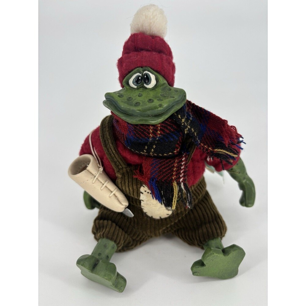 Russ Berrie Blade Frog Christmas Country Folk Shelf Sitter Winter Ice Skate Tag